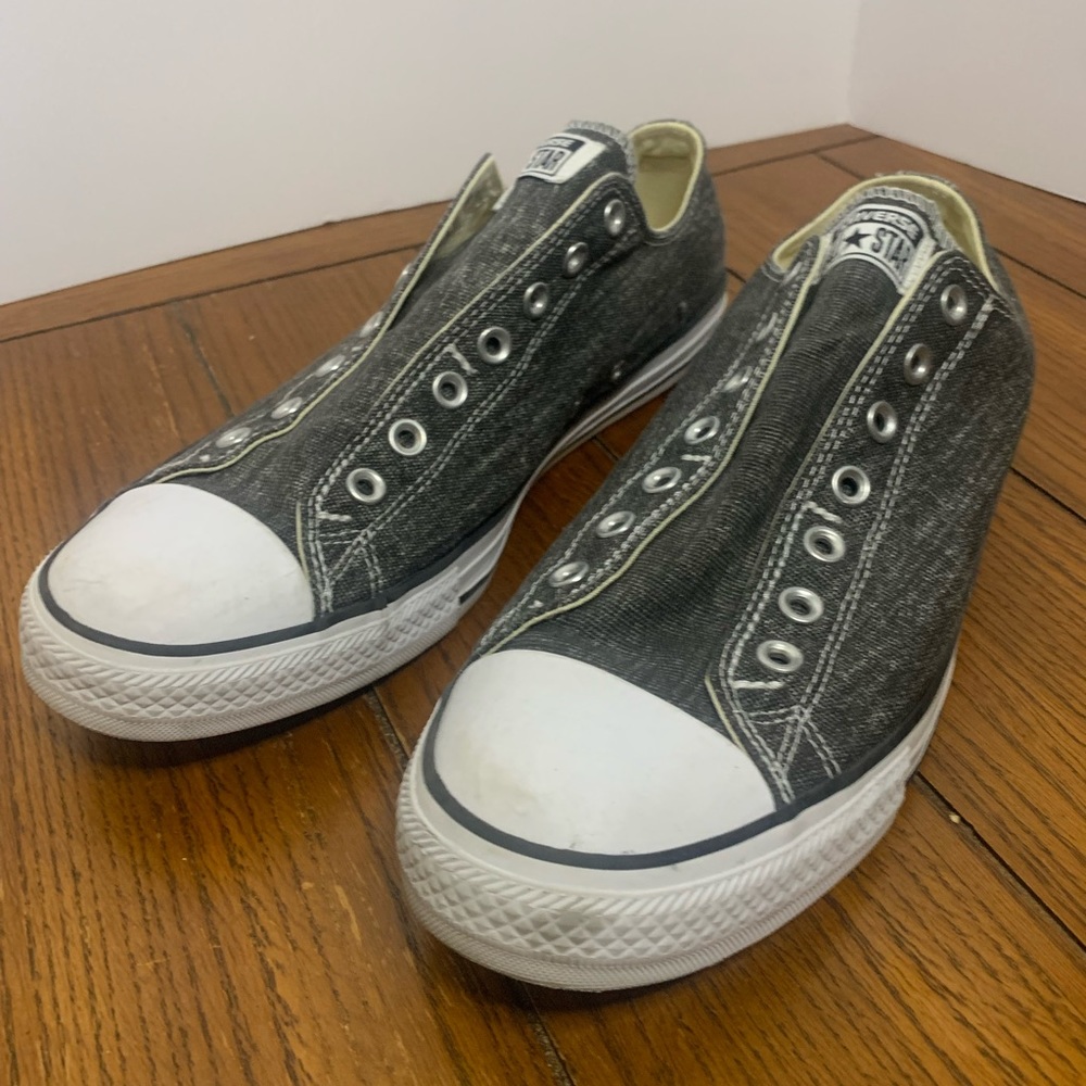 Gray Men’s Size 12 Converse Low Tops